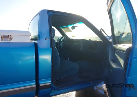 1994 Chevrolet S Truck S10 z USA, uszkodzony, nr VIN 1GCCS14Z2R8218591